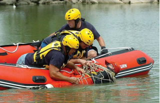 14' Saturn Dinghy - Rescue Operation Training