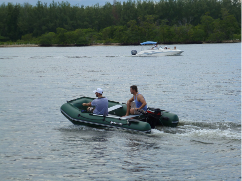 11' Saturn Inflatable Boat SD330W